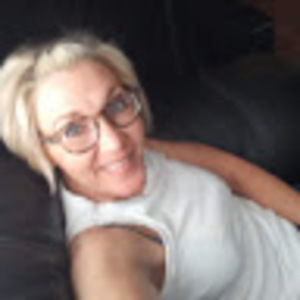 Meet your Posher, Steph